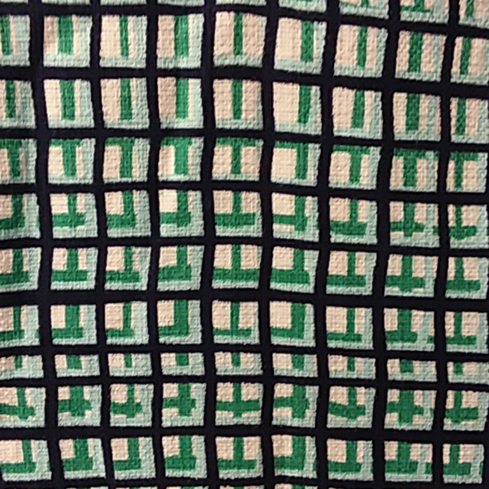 Sleeveless White and Green Grid-Print Sheath Dress - Picture 2 of 6